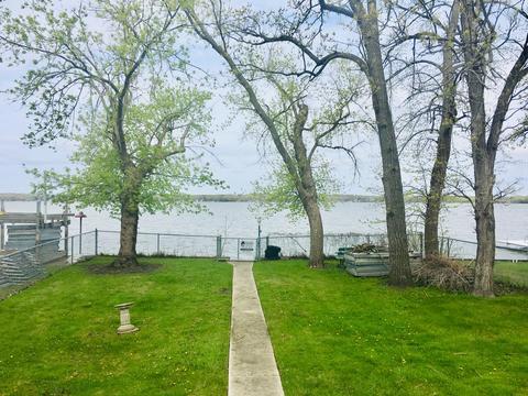156 Eagle Point Rd, Fox Lake, IL 60020 photo 3