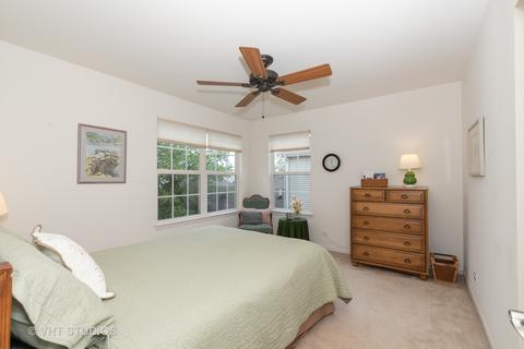 285 Garden Dr, Elgin, IL 60124 photo 17