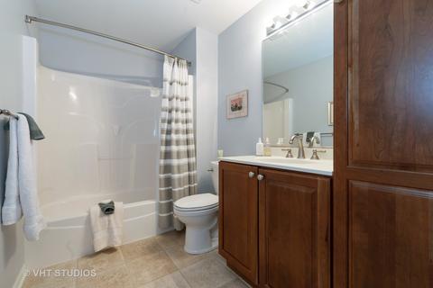 285 Garden Dr, Elgin, IL 60124 photo 18
