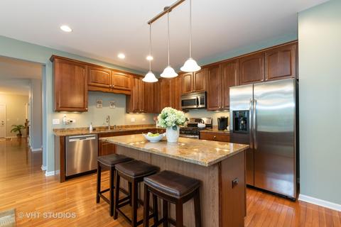 285 Garden Dr, Elgin, IL 60124 photo 8