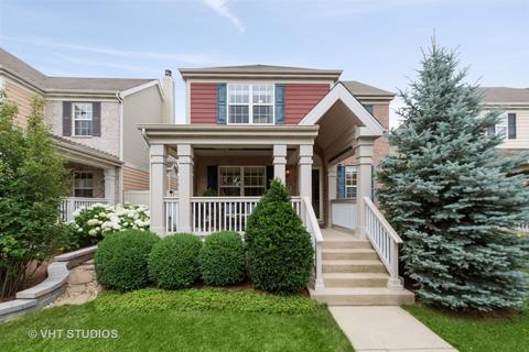 285 Garden Dr, Elgin, IL 60124 photo 2