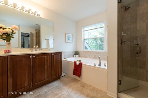 285 Garden Dr, Elgin, IL 60124 photo 14