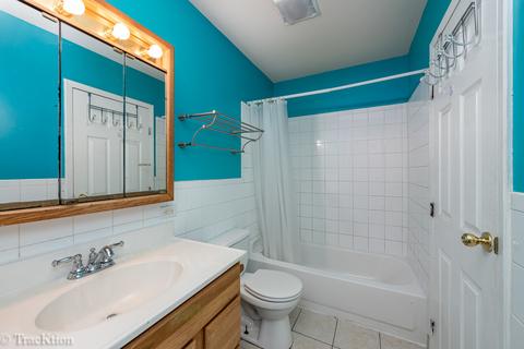 159 Highbury Dr, Elgin, IL 60120 photo 8