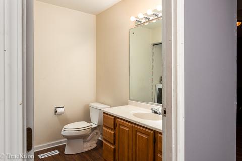 159 Highbury Dr, Elgin, IL 60120 photo 9