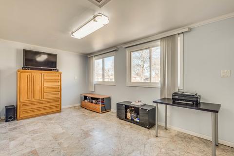 65 Pleasant St, Hoffman Estates, IL 60169 photo 16