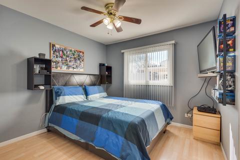 65 Pleasant St, Hoffman Estates, IL 60169 photo 14