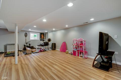 4326 Ruby St, Schiller Park, IL 60176 photo 6