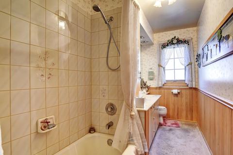 111 W Maple Ave, Roselle, IL 60172 photo 20