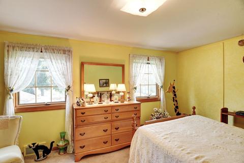 111 W Maple Ave, Roselle, IL 60172 photo 22