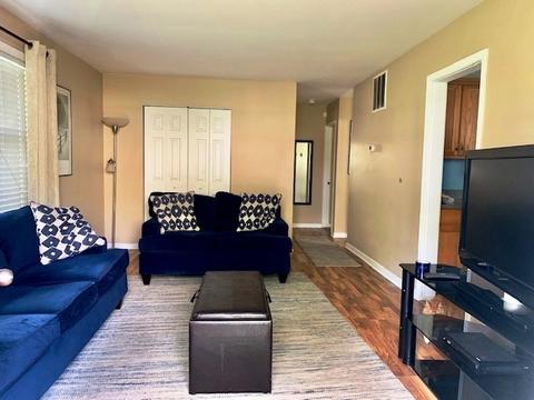 3729 Wren Ln, Rolling Meadows, IL 60008 photo 3