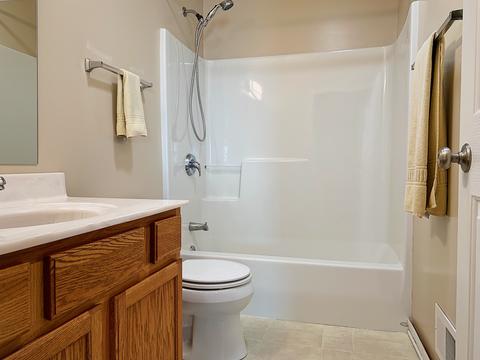 500 Cartwright Trl, Mchenry, IL 60050 photo 10