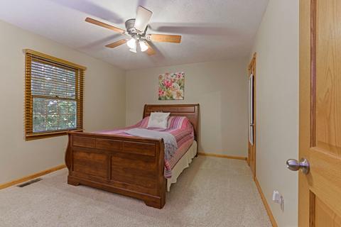 37 Edgewood Ct, Bloomington, IL 61701 photo 22