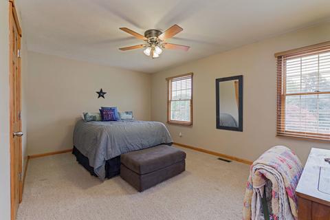37 Edgewood Ct, Bloomington, IL 61701 photo 20
