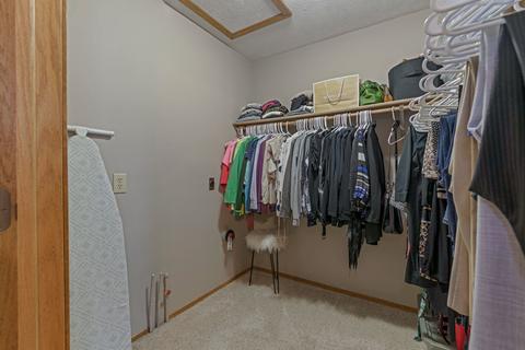 37 Edgewood Ct, Bloomington, IL 61701 photo 27