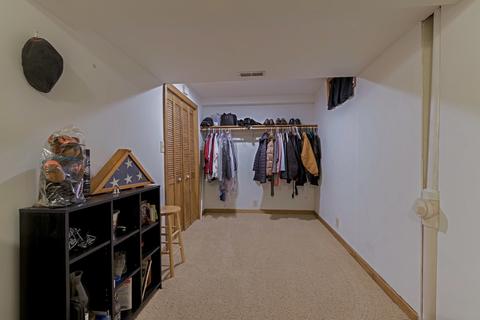37 Edgewood Ct, Bloomington, IL 61701 photo 33