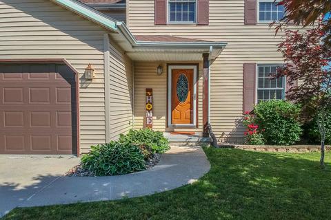 37 Edgewood Ct, Bloomington, IL 61701 photo 3