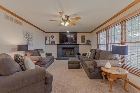 37 Edgewood Ct, Bloomington, IL 61701 photo 16