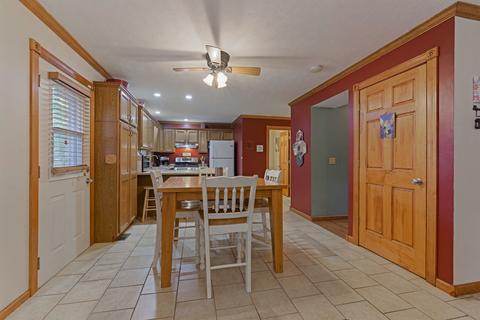 37 Edgewood Ct, Bloomington, IL 61701 photo 15