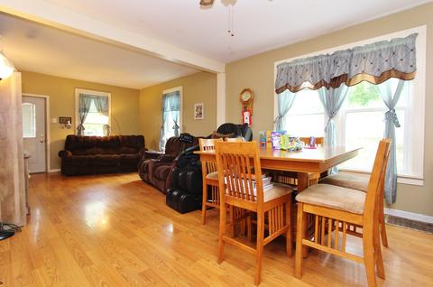 213 Commerce St, Seneca, IL 61360 photo 4