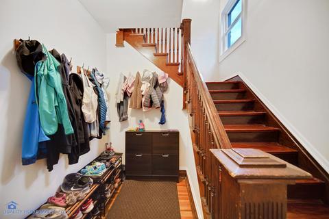 411 S Wheaton Ave, Wheaton, IL 60187 photo 3