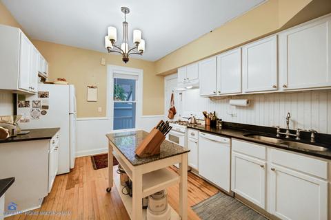 411 S Wheaton Ave, Wheaton, IL 60187 photo 9