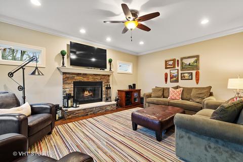 1003 S Gables Blvd, Wheaton, IL 60189 photo 12