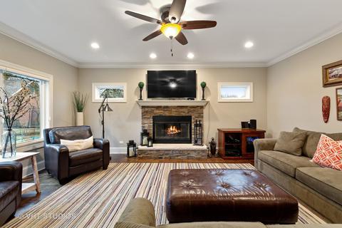 1003 S Gables Blvd, Wheaton, IL 60189 photo 11