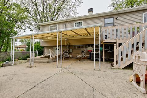 111 Sunrise Dr, Wheeling, IL 60090 photo 24