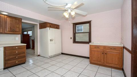 95 E Burlington St, Riverside, IL 60546 photo 12