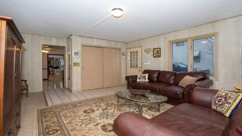 95 E Burlington St, Riverside, IL 60546 photo 15