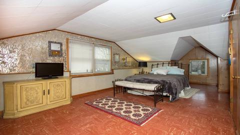 95 E Burlington St, Riverside, IL 60546 photo 9