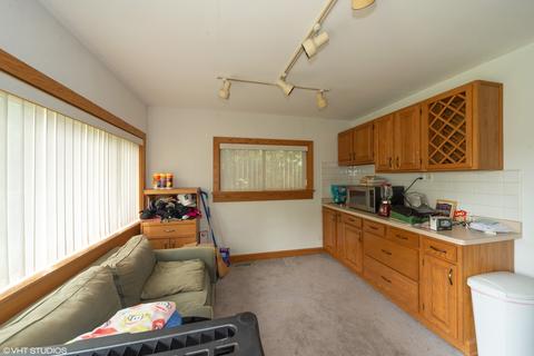 1655 E Lincoln Ave, Des Plaines, IL 60018 photo 7