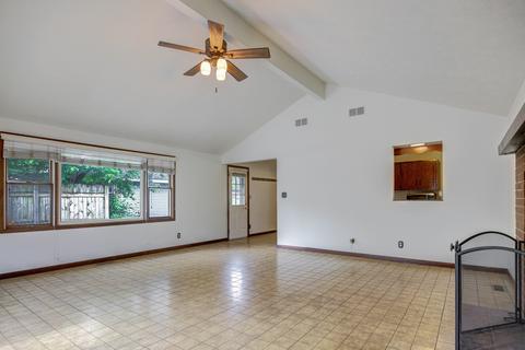 16361 S Mcgrath Dr, Plainfield, IL 60586 photo 13