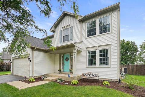 1051 Spinnaker St, Elgin, IL 60123 photo 2