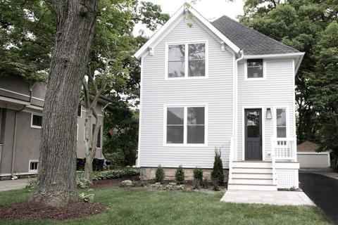 148 Barrypoint Rd, Riverside, IL 60546 photo 1