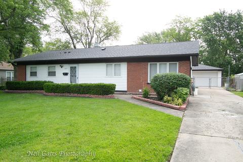685 Ash Rd, Hoffman Estates, IL 60169 photo 1