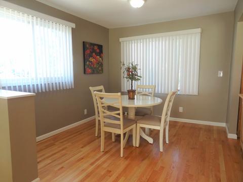 685 Ash Rd, Hoffman Estates, IL 60169 photo 9