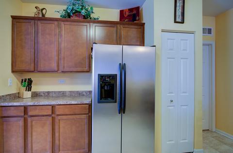 7520 Claridge Dr #E, Bridgeview, IL 60455 photo 9