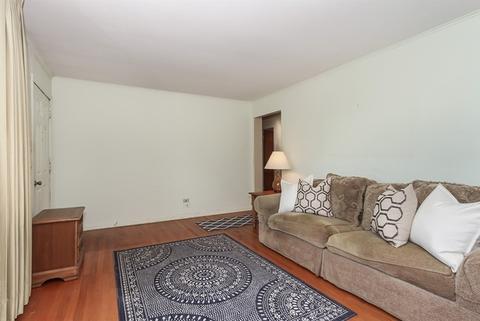 740 69th St, Willowbrook, IL 60527 photo 5