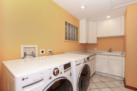 740 69th St, Willowbrook, IL 60527 photo 20