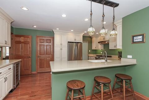 740 69th St, Willowbrook, IL 60527 photo 9