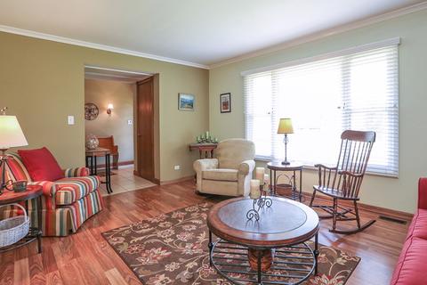 970 Rosedale Ln, Hoffman Estates, IL 60169 photo 4
