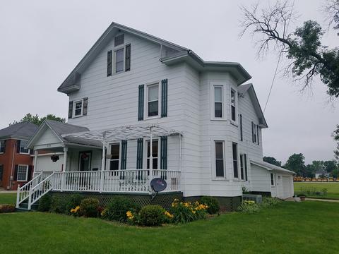516 E 4th St, Minonk, IL 61760 photo 1