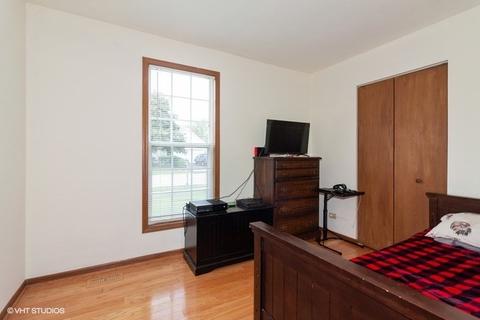2766 Leyland Ln, Aurora, IL 60504 photo 5