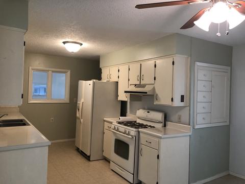 501 Tilden Pl, Normal, IL 61761 photo 2