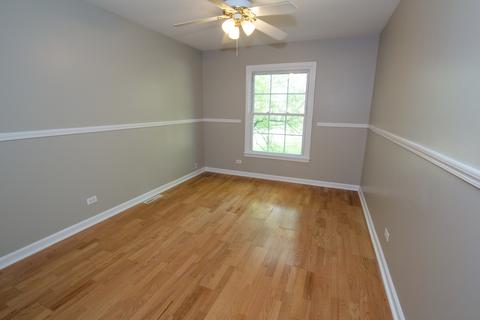 1653 Valley Forge Ct #D, Wheaton, IL 60189 photo 9