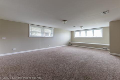 2083 Fox Ln, Des Plaines, IL 60018 photo 19