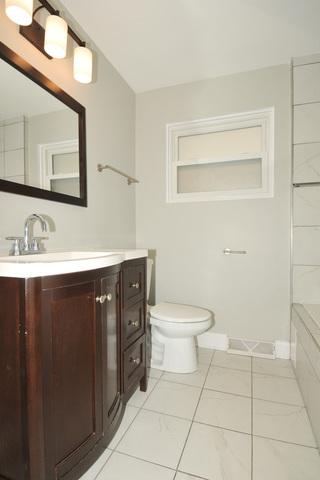 7326 W 62nd St, Summit, IL 60501 photo 4