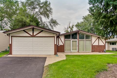 266 Edgewood Dr, Wheeling, IL 60090 photo 1