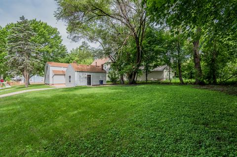704 Dixon Ave, Elgin, IL 60120 photo 28